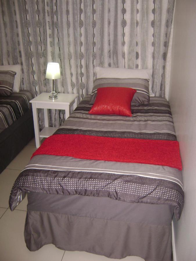 North Beach Durban Apartments Eksteriør bilde